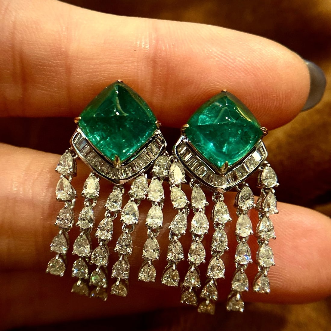 14k Gold 9.23 Ctw Vivid Green Natural Emerald & Diamond Earrings - 3