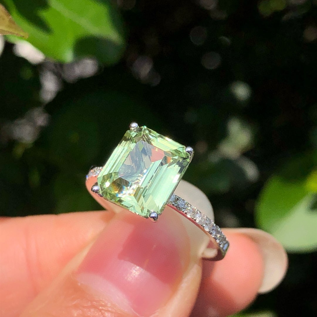 14k Gold 3.70 Ctw Natural Chrysoberyl & Diamond Ring - 2