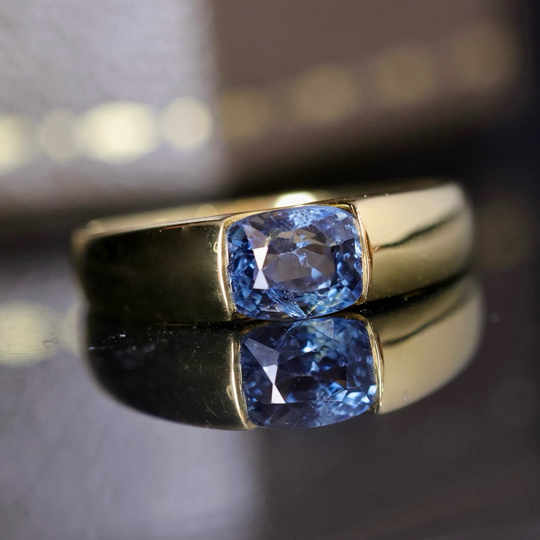 14k Gold 1.37 Ct Natural Spinel Ring: Ref:231052025 // gold content:14k gold // ring size:7. 25us // // main gemstone:spinel // shape:cushion // carat weight:1. 37ct // color:blue // treatment:natural // Condition: New Low Estimate: