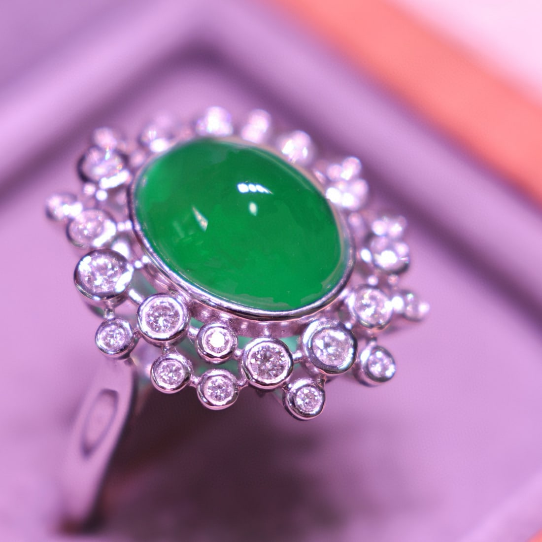 14k Gold 5.82 Ctw Vivid Green Natural Emerald & Diamond Ring: Ref:231052028 // gold content:14k gold // ring size:7. 25us // // main gemstone:emerald // shape:oval // carat weight:5. 3ct // color:vivid green // treatment:natural // // adjacent gemstone 2 :