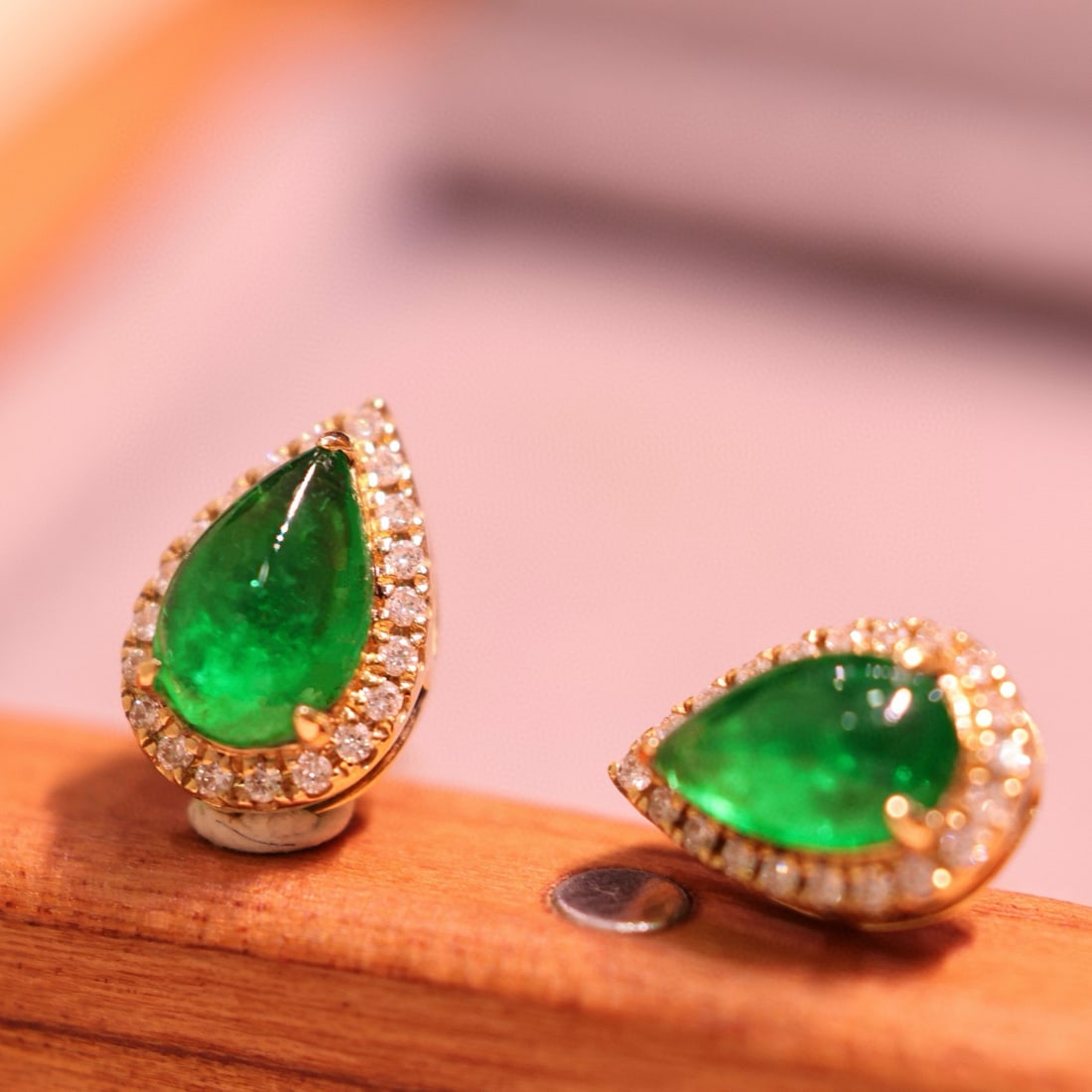 14k Gold 0.99 Ctw Vivid Green Natural Emerald & Diamond Earrings - 2