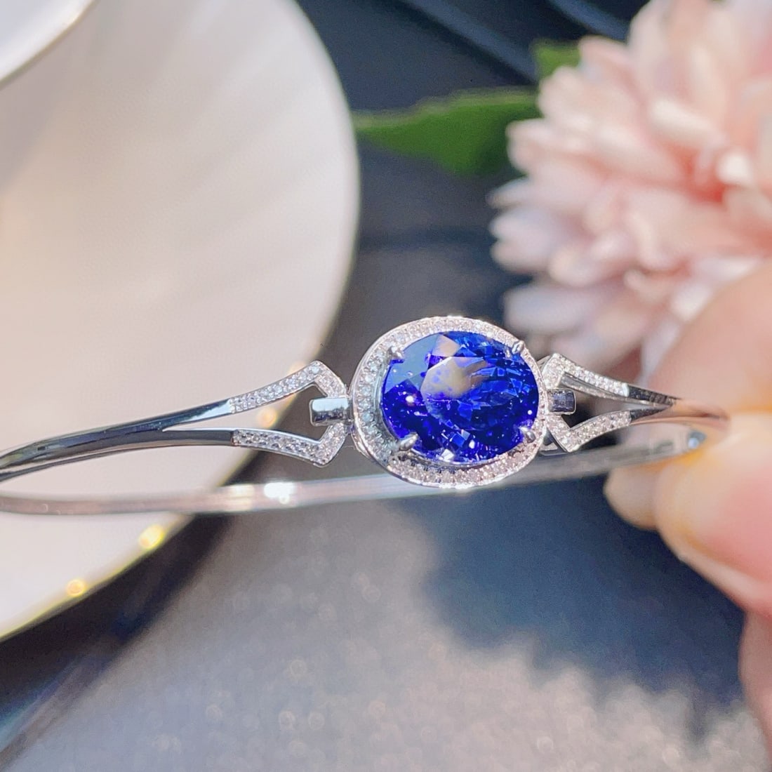 14k Gold 4.2 Ct Natural Tanzanite & Diamond Bangle - 3