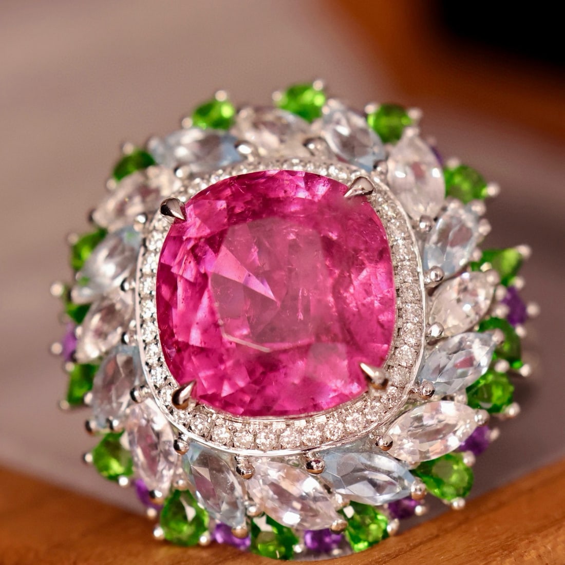 14k Gold 7.35 Ctw Natural Tourmaline & Diamond Ring - 5