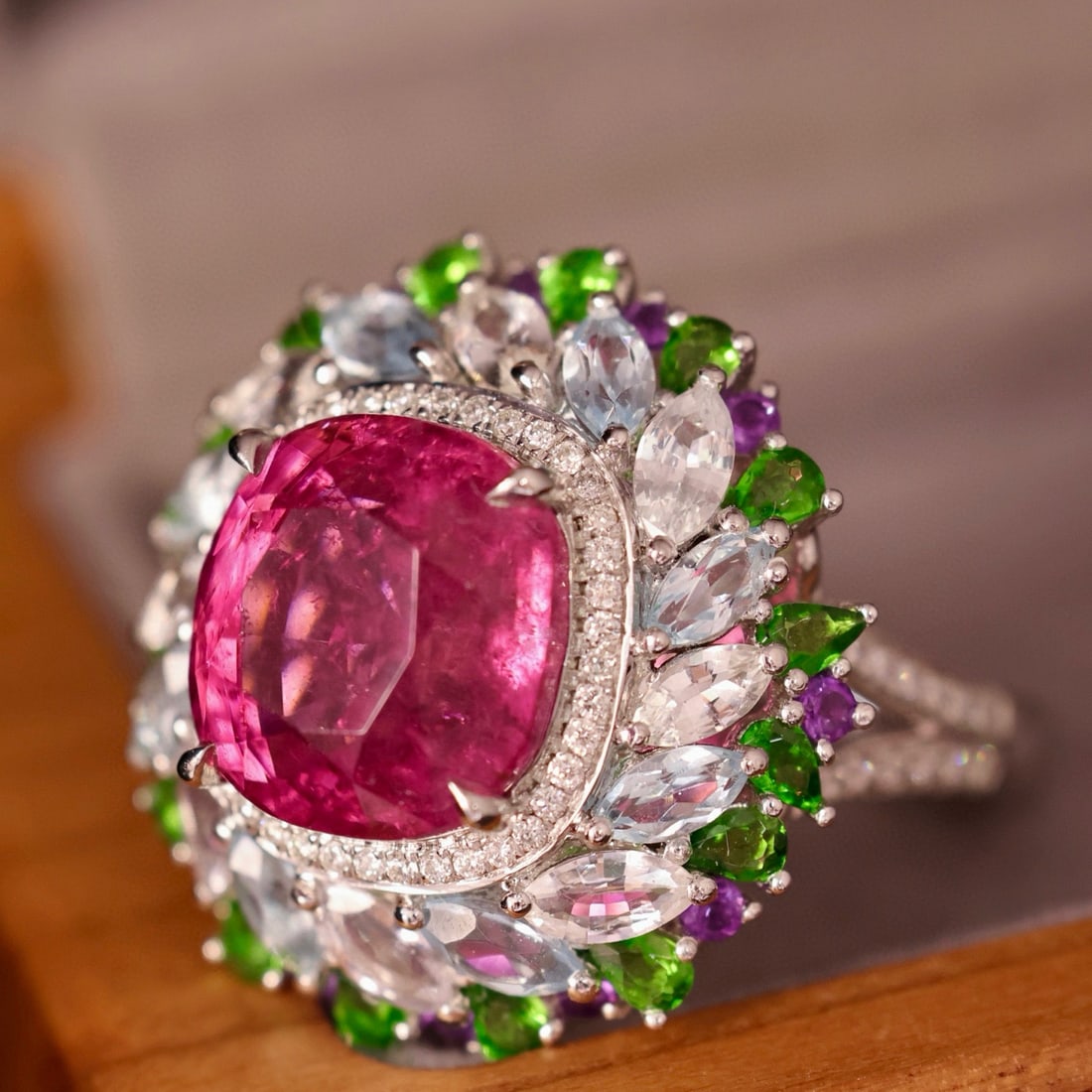 14k Gold 7.35 Ctw Natural Tourmaline & Diamond Ring - 6