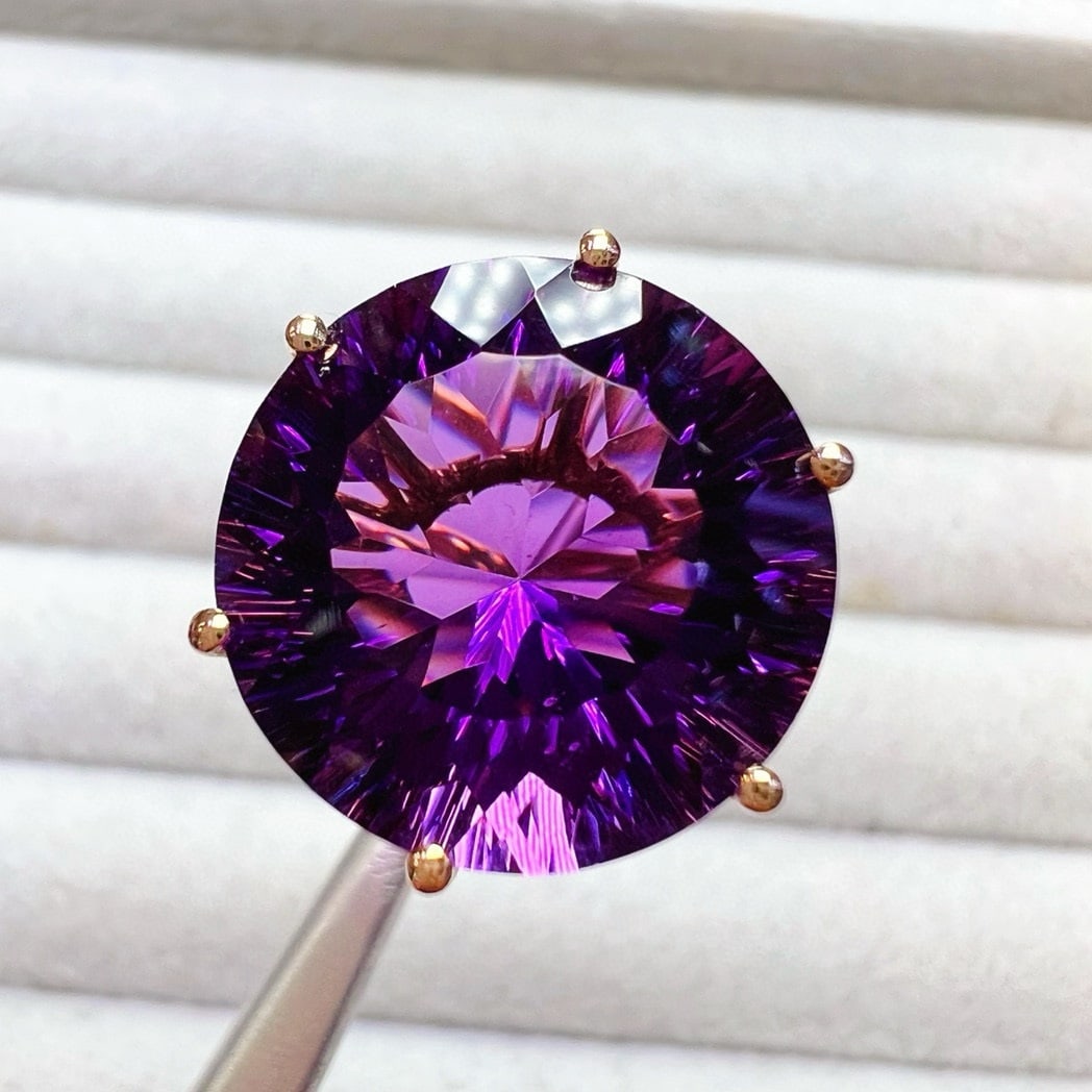 14k Gold 11 Ct Natural Amethyst & Diamond Ring: Ref:231052067 // gold content:14k gold // ring size:7. 25us // // main gemstone:amethyst // shape:round // carat weight:11ct // color:purple // treatment:natural // cut grade:g // // adjacent