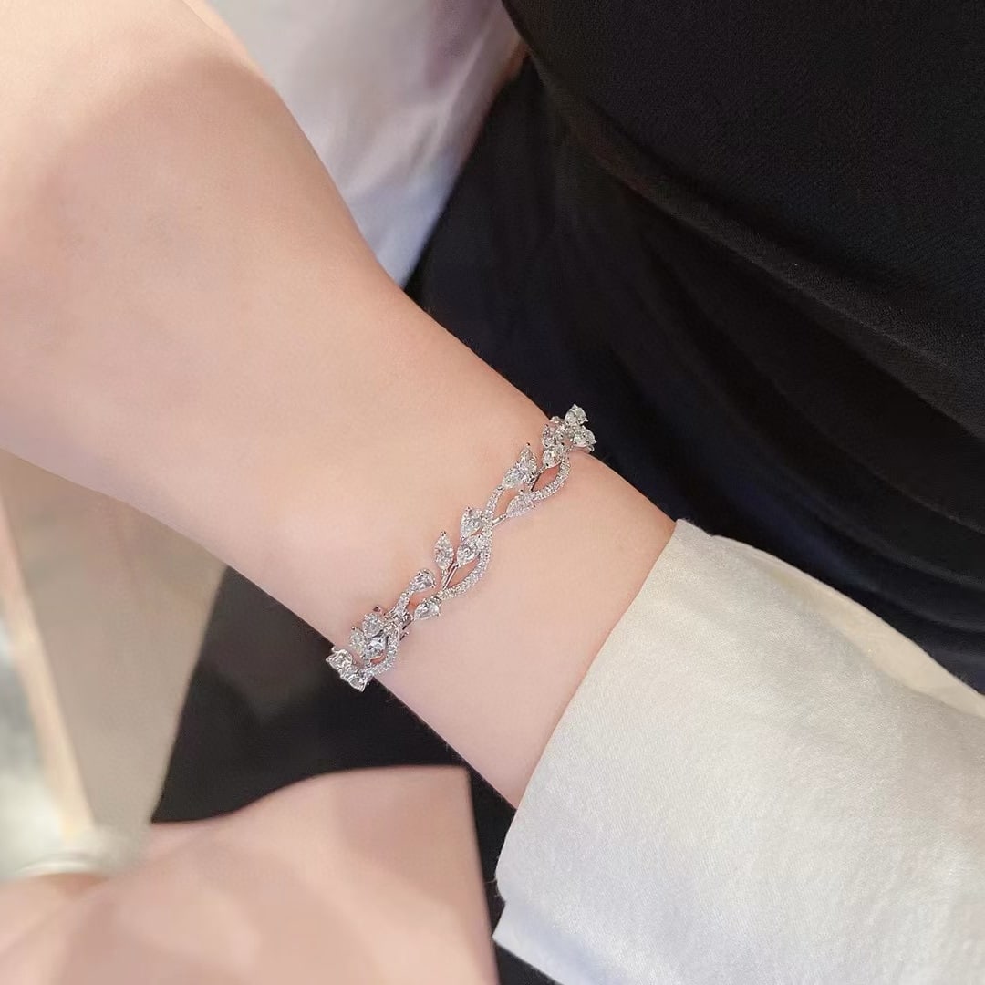 14k Gold 7.03 Ctw Natural H Diamond Bracelet - 2