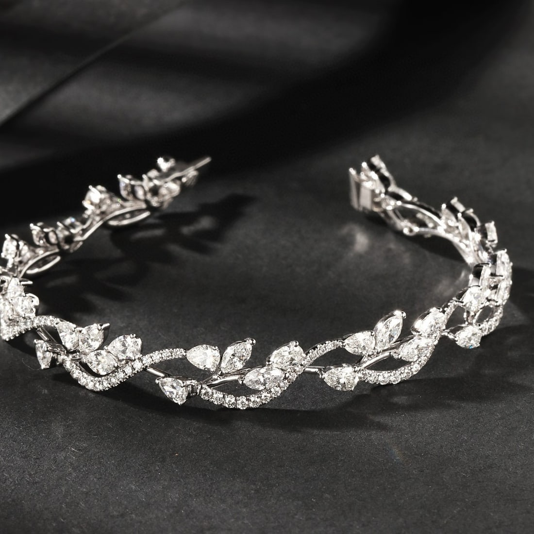 14k Gold 7.03 Ctw Natural H Diamond Bracelet - 3