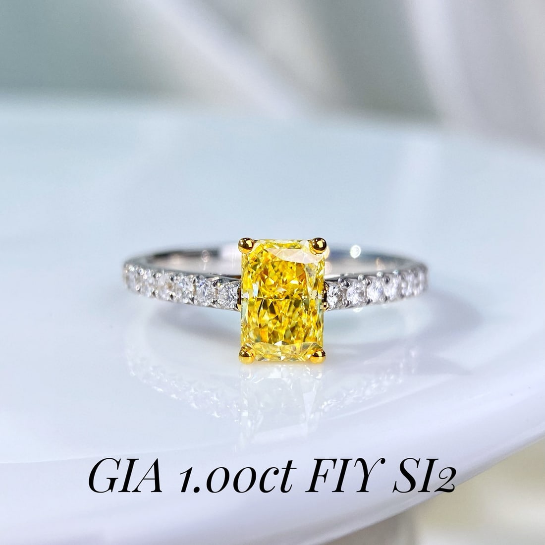 Gia Certified 14k Gold 1.33 Ctw Natural Yellow Diamond & Diamond Ring: Ref:231052078 // gold content:14k gold // ring size:7. 25us // // main gemstone:yellow diamond // certified:gia // shape:radiant // carat weight:1. 00ct // clarity grade:si2 // color:yellow //