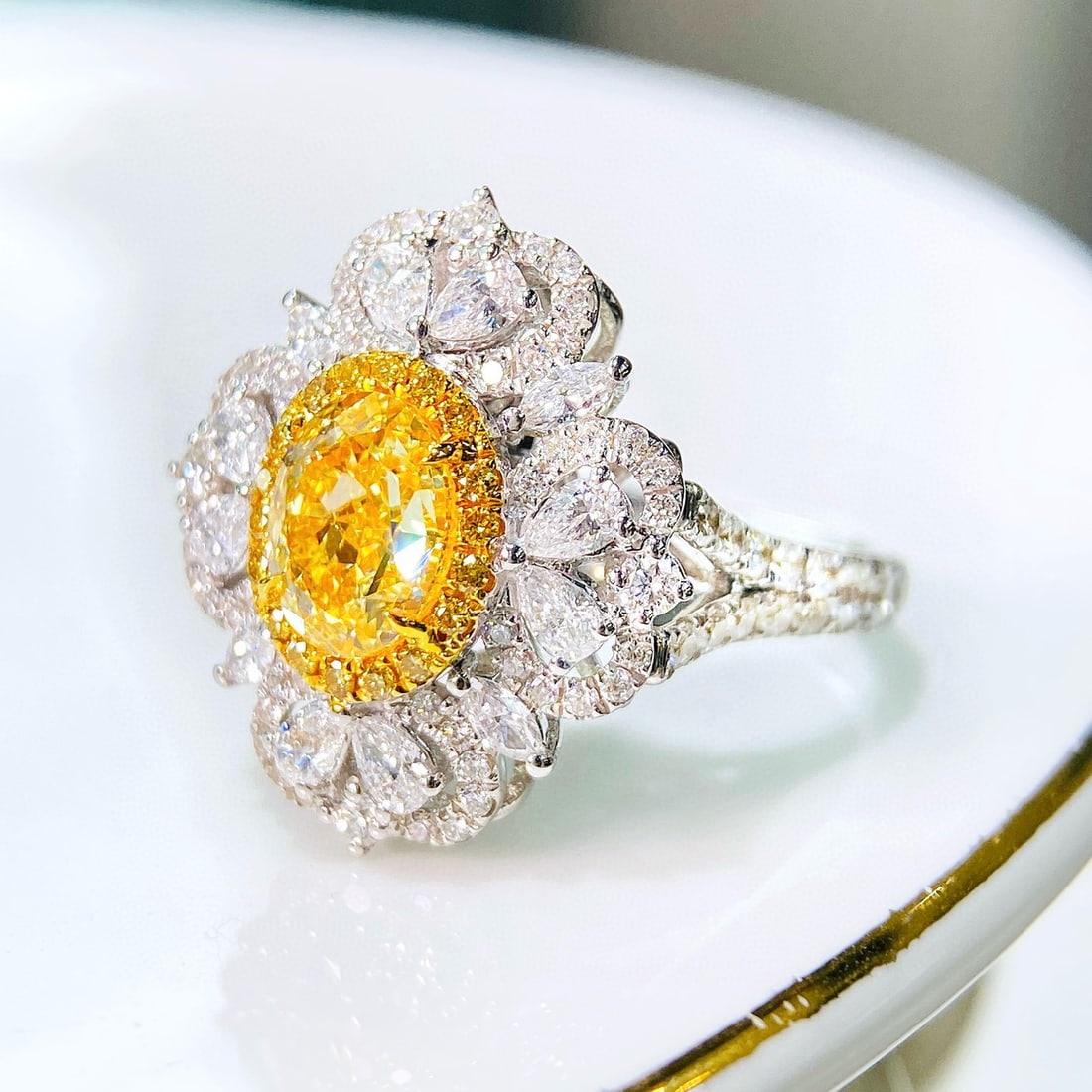 Gia Certified 14k Gold 3.03 Ctw Natural Yellow Diamond & Diamond Ring/pendant( Without Chain ) - 2