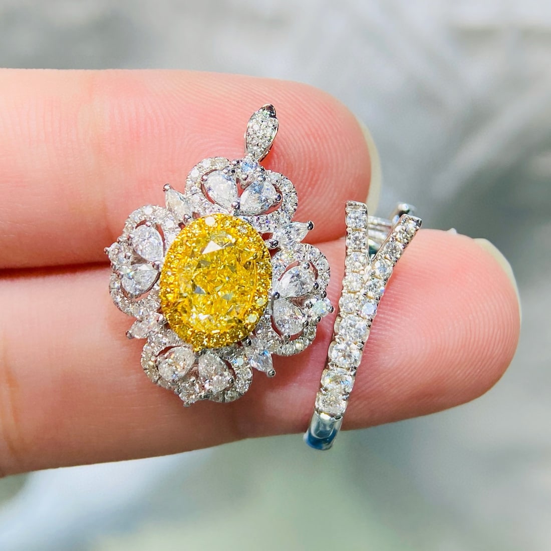 Gia Certified 14k Gold 3.03 Ctw Natural Yellow Diamond & Diamond Ring/pendant( Without Chain ) - 3