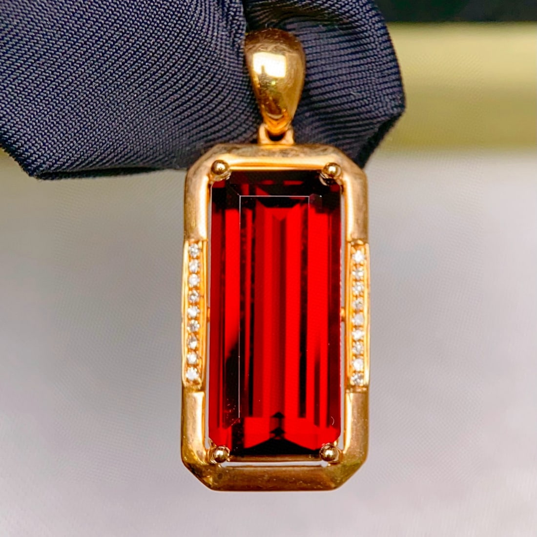 14k Gold 7.80 Ctw Natural Garnet & Diamond Pendant( Without Chain ) - 3