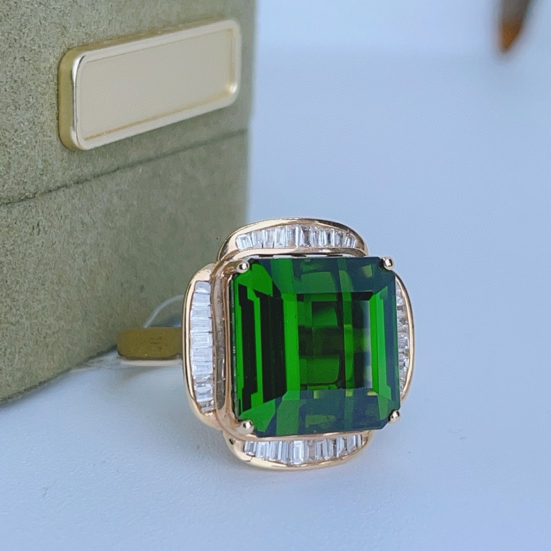 14k Gold 13.5 Ct Natural Tourmaline & Diamond Ring - 4