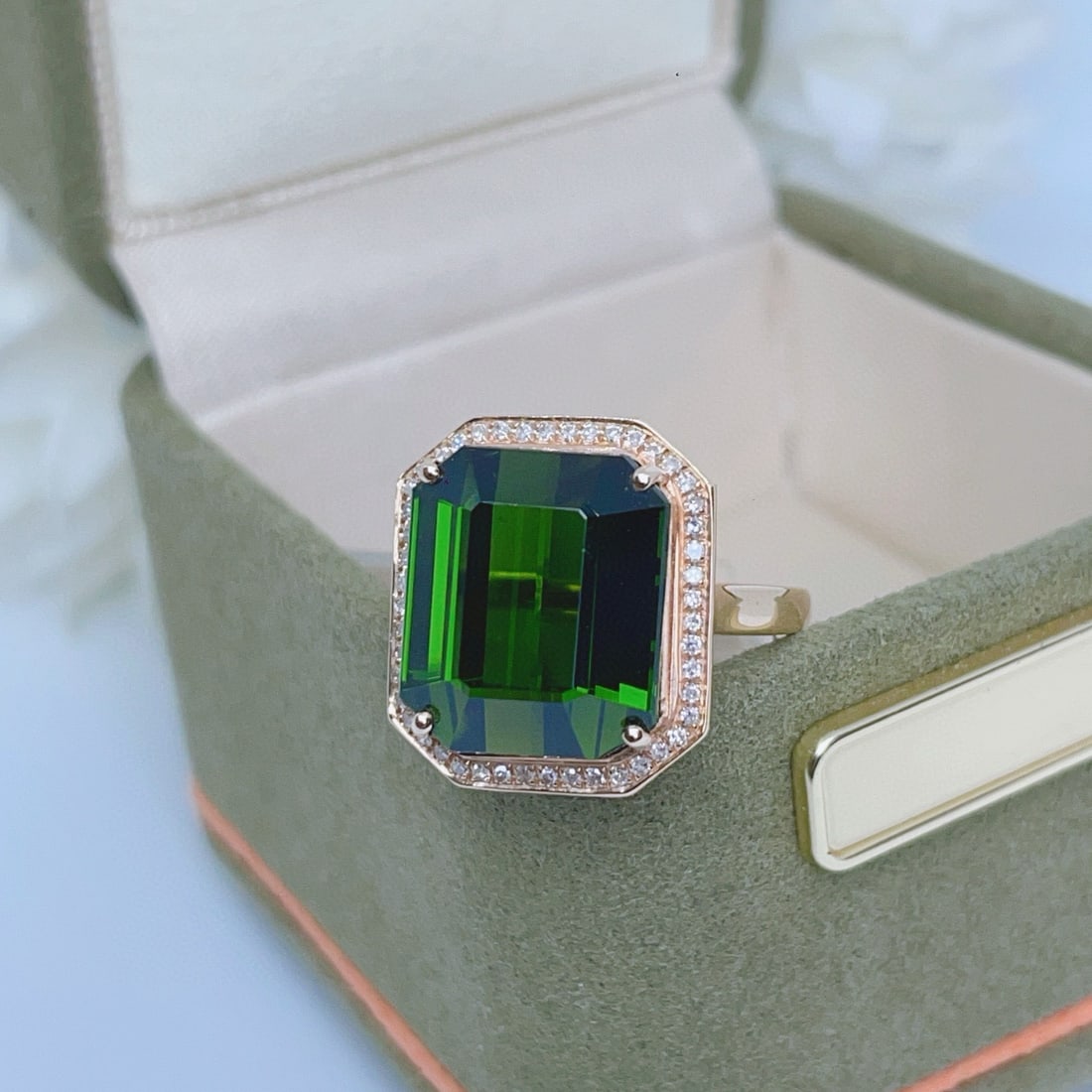 14k Gold 12.5 Ct Natural Tourmaline & Diamond Ring - 2
