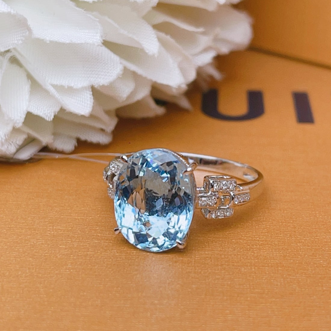 14k Gold 4.4 Ct Natural Aquamarine & Diamond Ring - 3