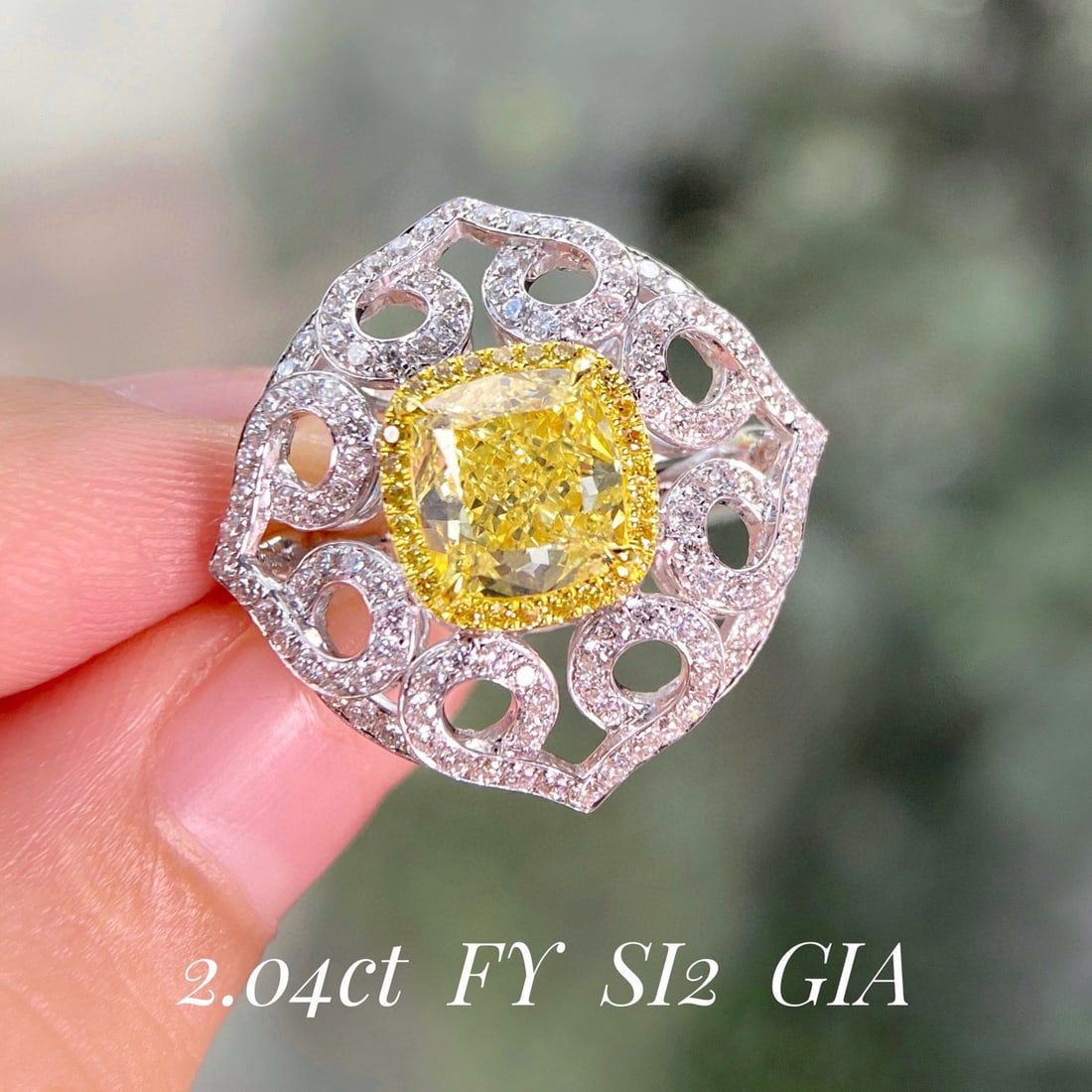 Gia Certified 14k Gold 2.90 Ctw Natural Yellow Diamond & Diamond Ring: Ref:231052133 // gold content:14k gold // ring size:7. 25us // // main gemstone:yellow diamond // certified:gia // shape:cushion // carat weight:2. 01ct // clarity grade:si2 // color:yellow // treatme