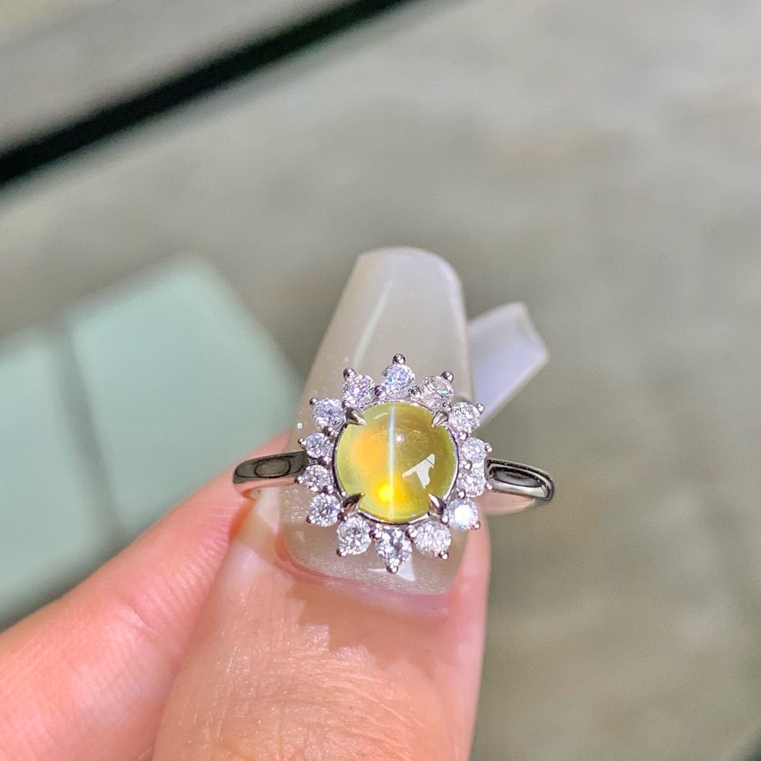 14k Gold 1.20 Ct Natural Cat's?Eye Chrysoberyl & Diamond Ring - 2