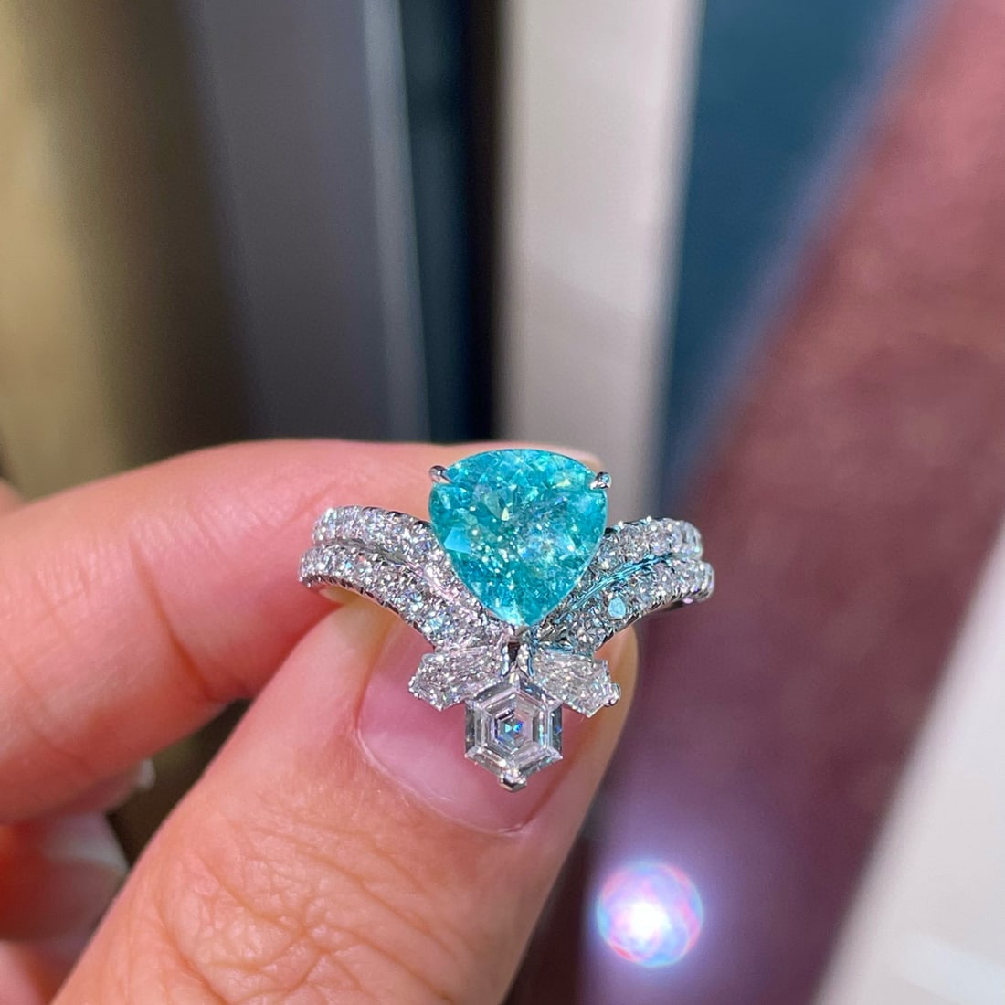 14k Gold 2.62 Ctw Natural Paraiba Tourmaline & Diamond Ring - 3
