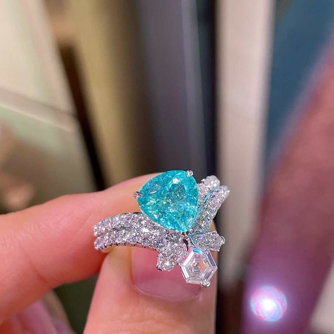 14k Gold 2.62 Ctw Natural Paraiba Tourmaline & Diamond Ring - 4