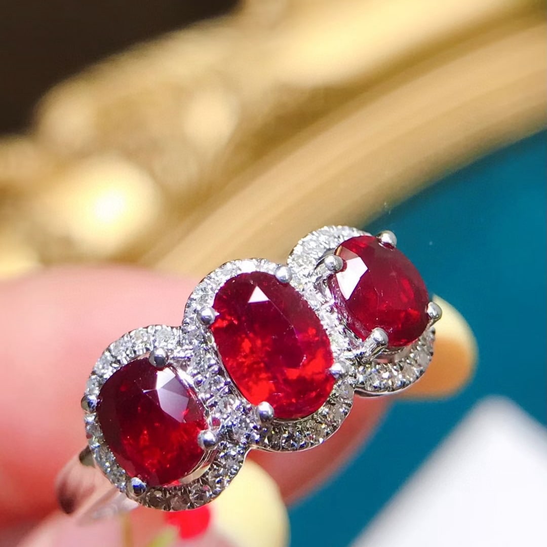 14k Gold 2 Ct Natural Ruby & Diamond Ring: Ref:231052154 // gold content:14k gold // ring size:7. 25us // // main gemstone:ruby // shape:oval // carat weight:2ct // color:red // treatment:natural // // adjacent gemstone 2 : diamond // number o
