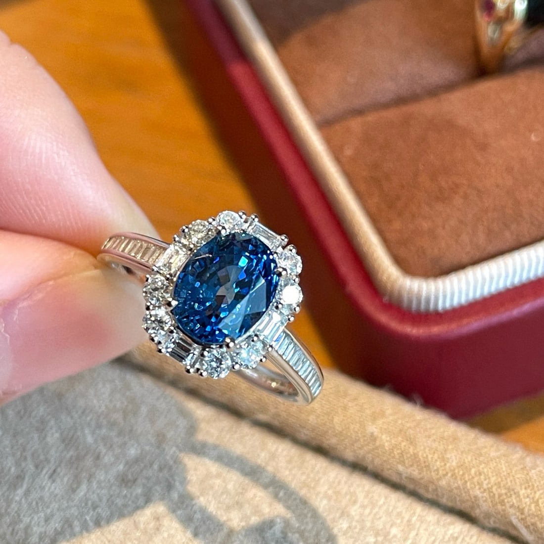 14k Gold 2.73 Ct Natural Sapphire & Diamond Ring - 6