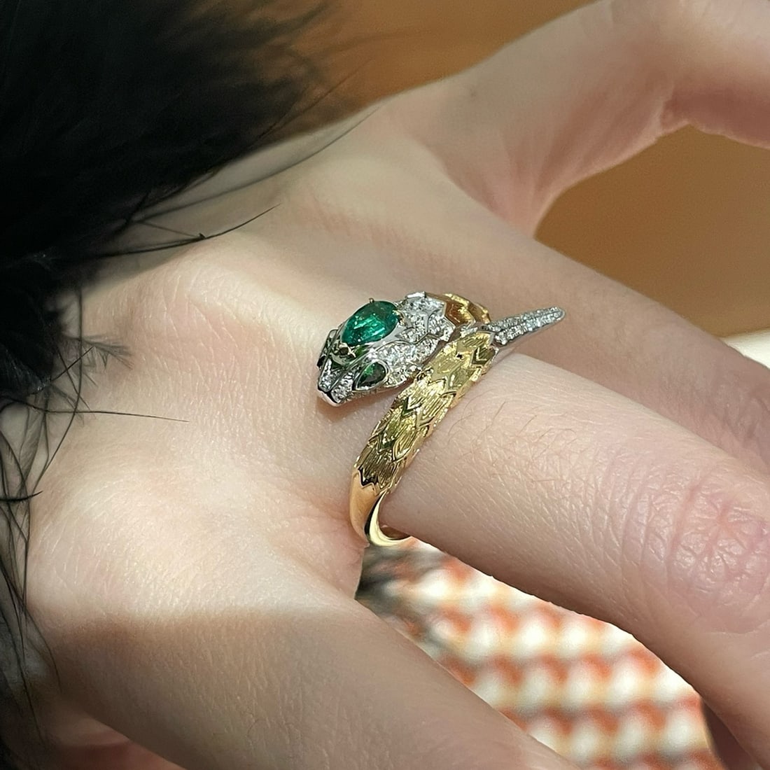 14k Gold 0.25 Ct Natural Emerald & Diamond Ring - 3