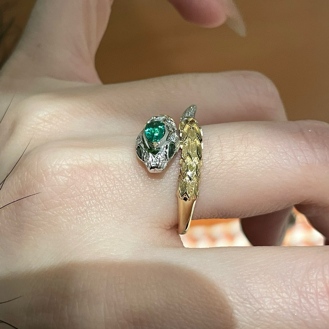 14k Gold 0.25 Ct Natural Emerald & Diamond Ring - 4