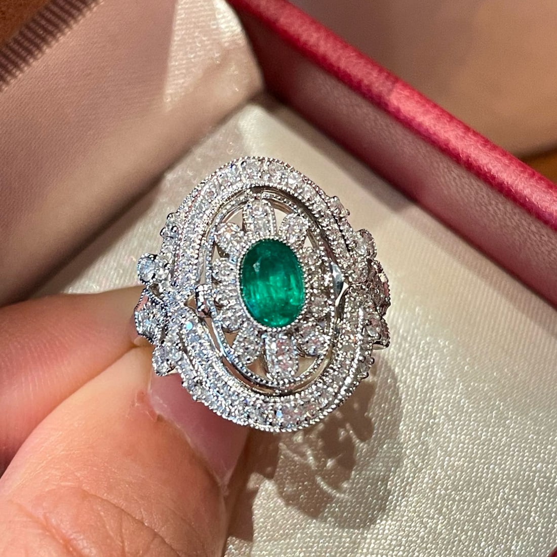14k Gold 0.5 Ct Natural Emerald & Diamond Ring - 5