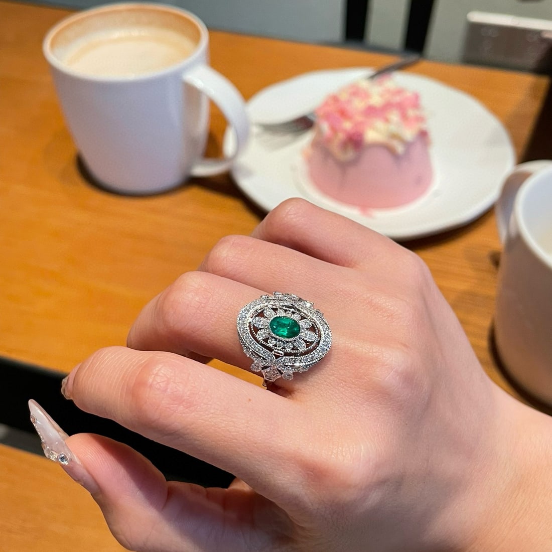 14k Gold 0.5 Ct Natural Emerald & Diamond Ring - 6
