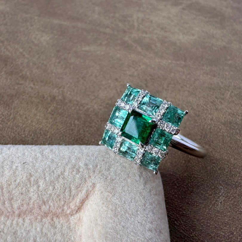 14k Gold 1.62 Ctw Vivid Green Natural Emerald & Emerald Ring - 3