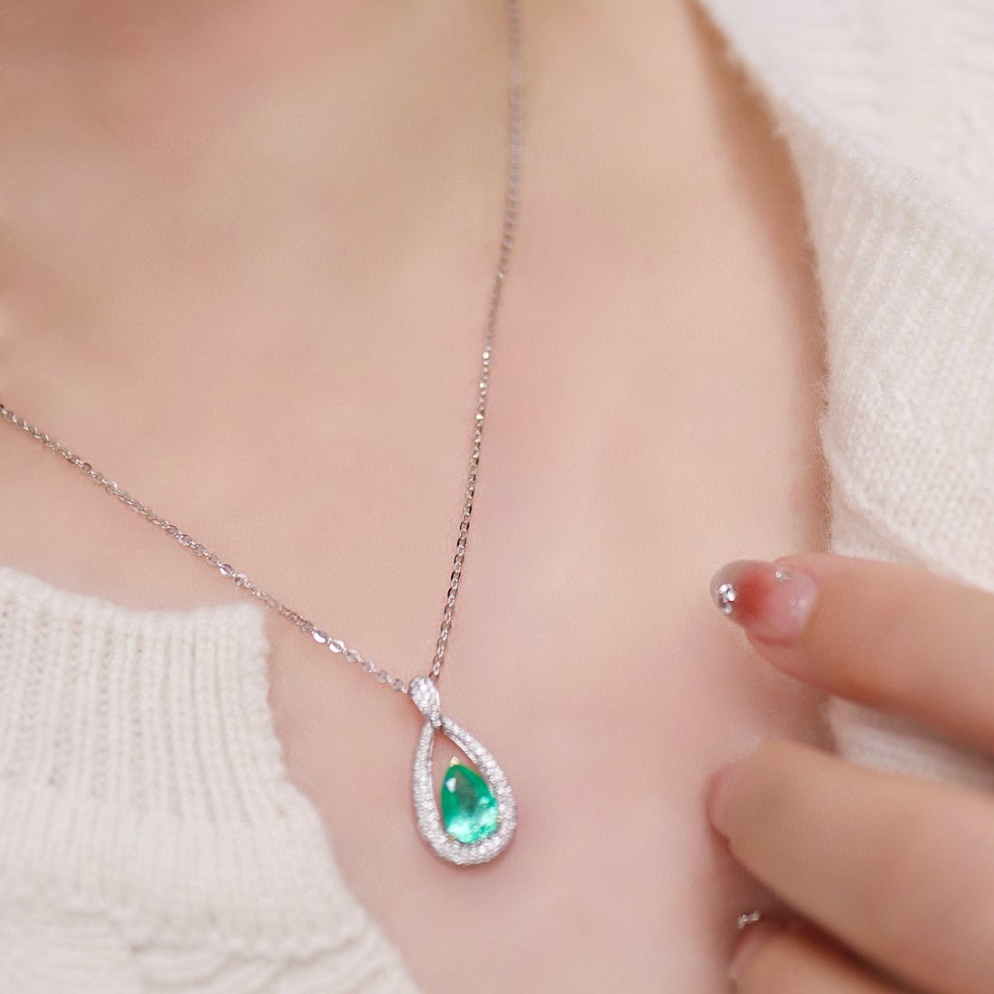 14k Gold 2.20 Ctw Natural Emerald & Diamond Pendant( Without Chain ) - 2