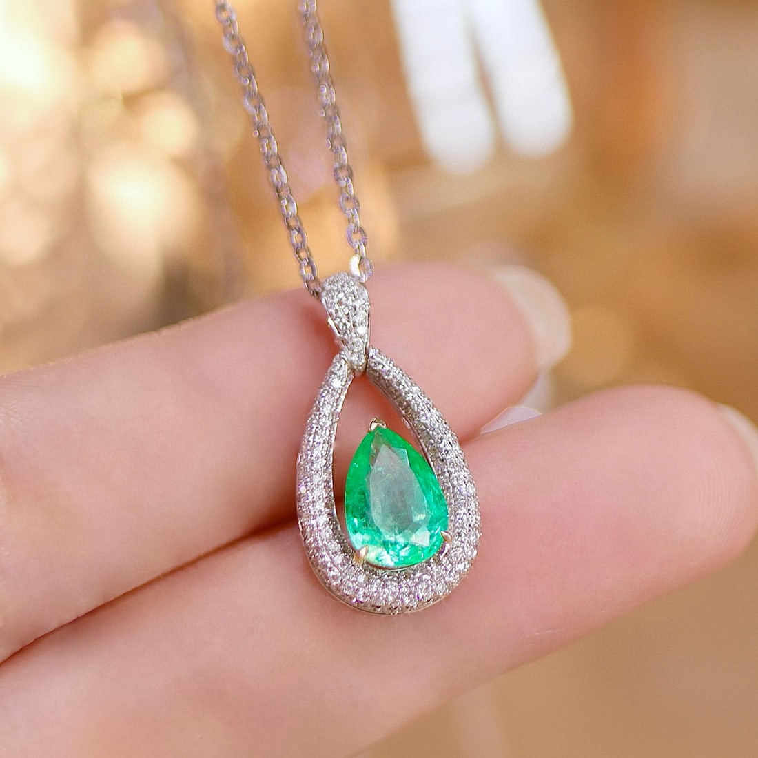 14k Gold 2.20 Ctw Natural Emerald & Diamond Pendant( Without Chain ) - 4