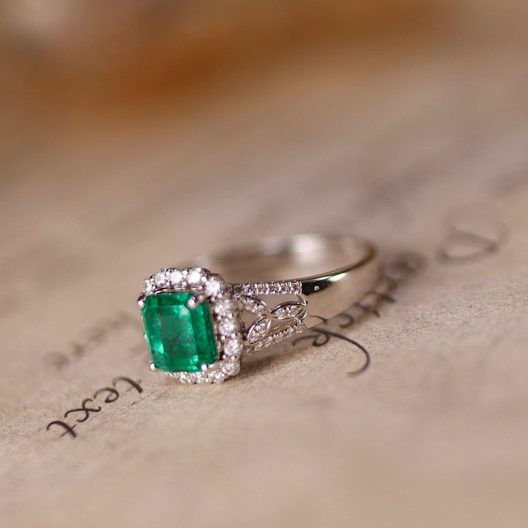 14k Gold 1.62 Ctw Natural Emerald & Diamond Ring - 3