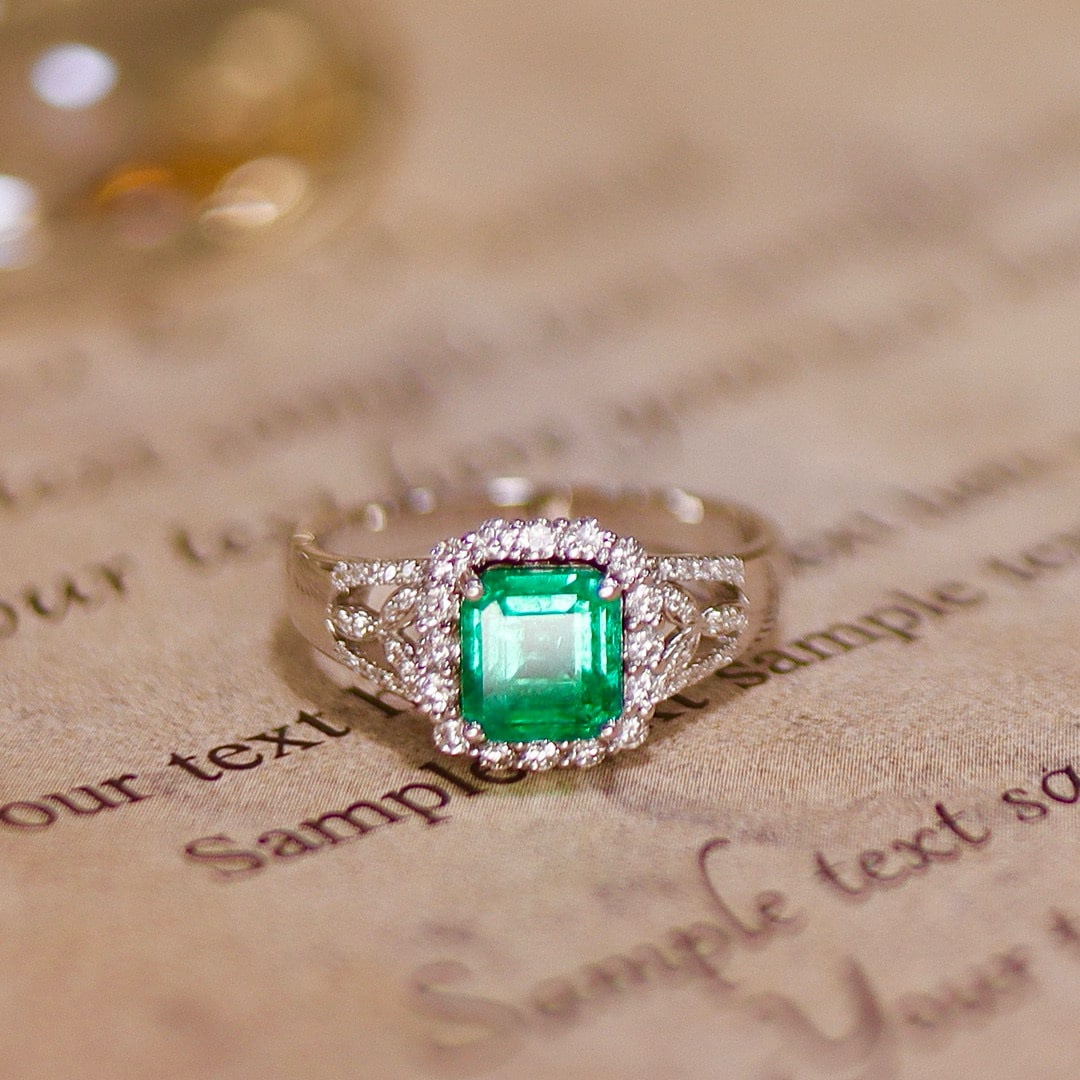 14k Gold 1.62 Ctw Natural Emerald & Diamond Ring - 4