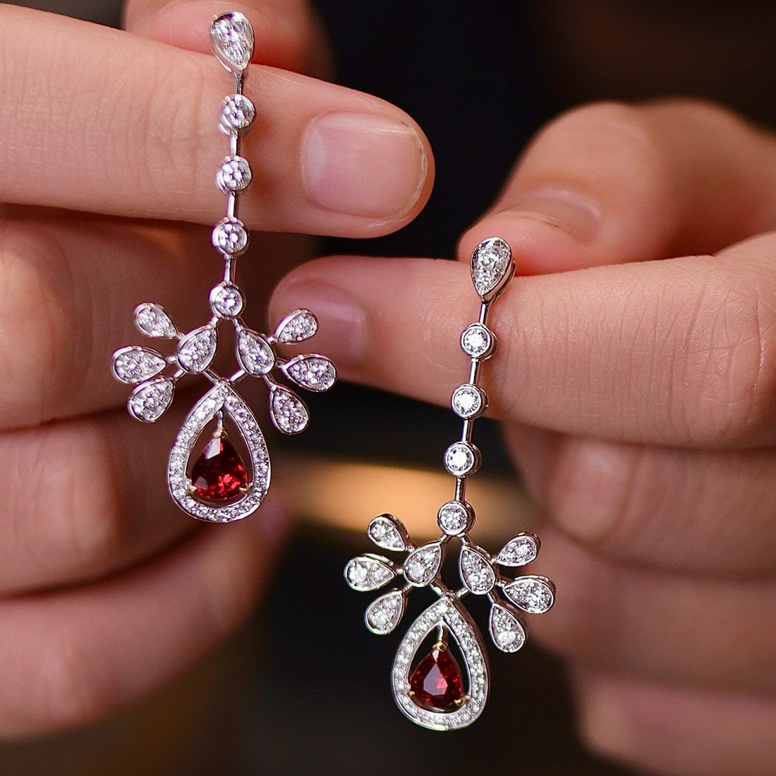 14k Gold 2.70 Ctw Natural Ruby & Diamond Earrings: Ref:231052184 // gold content:14k gold // main gemstone:ruby // shape:pear // carat weight:1. 37ct // color:pigeonblood red // treatment:natural // // adjacent gemstone 2 : diamond // shape:round // c