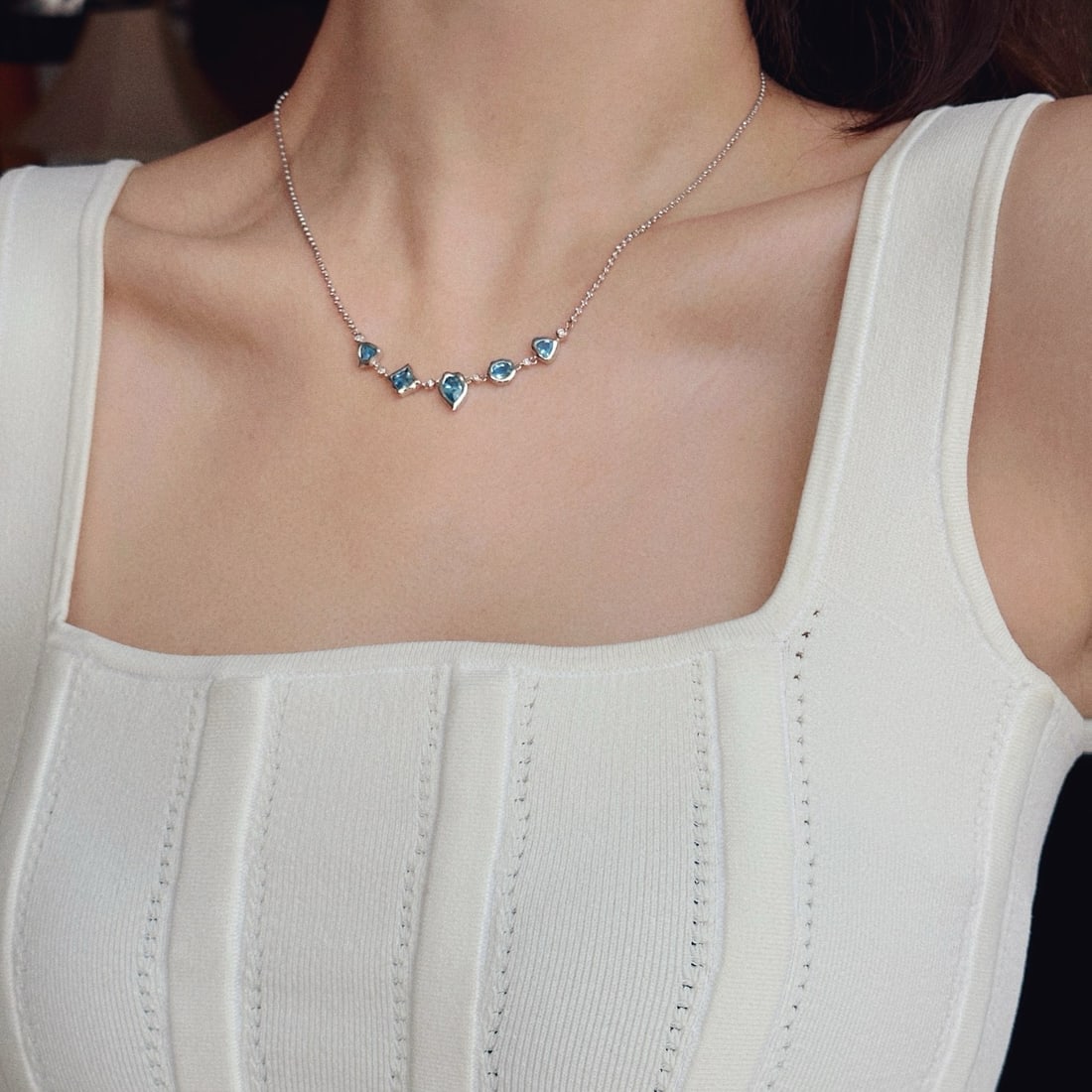 14k Gold 0.65 Ct Natural Aquamarine Necklace - 6