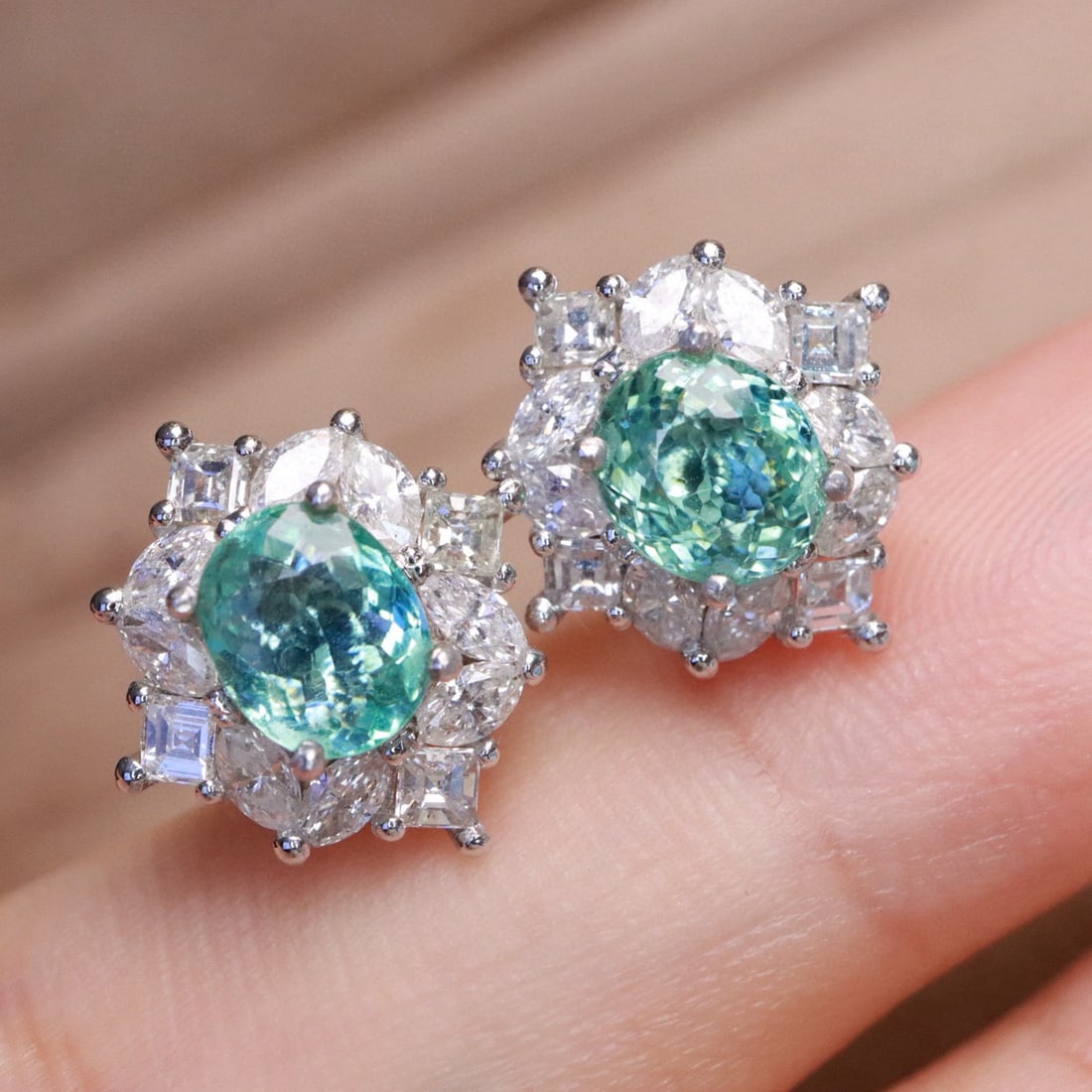 14k Gold 3.16 Ctw Natural Paraiba Tourmaline & Diamond Earrings: Ref:231052214 // gold content:14k gold // main gemstone:paraiba tourmaline // shape:oval // carat weight:1. 8ct // color:green // treatment:natural // // adjacent gemstone 2 : diamond //