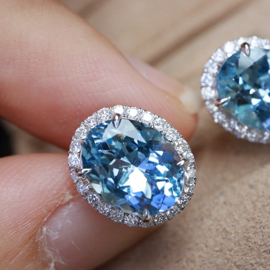 14k Gold 4.60 Ctw Vivid Blue Natural Aquamarine & Diamond Earrings - 3