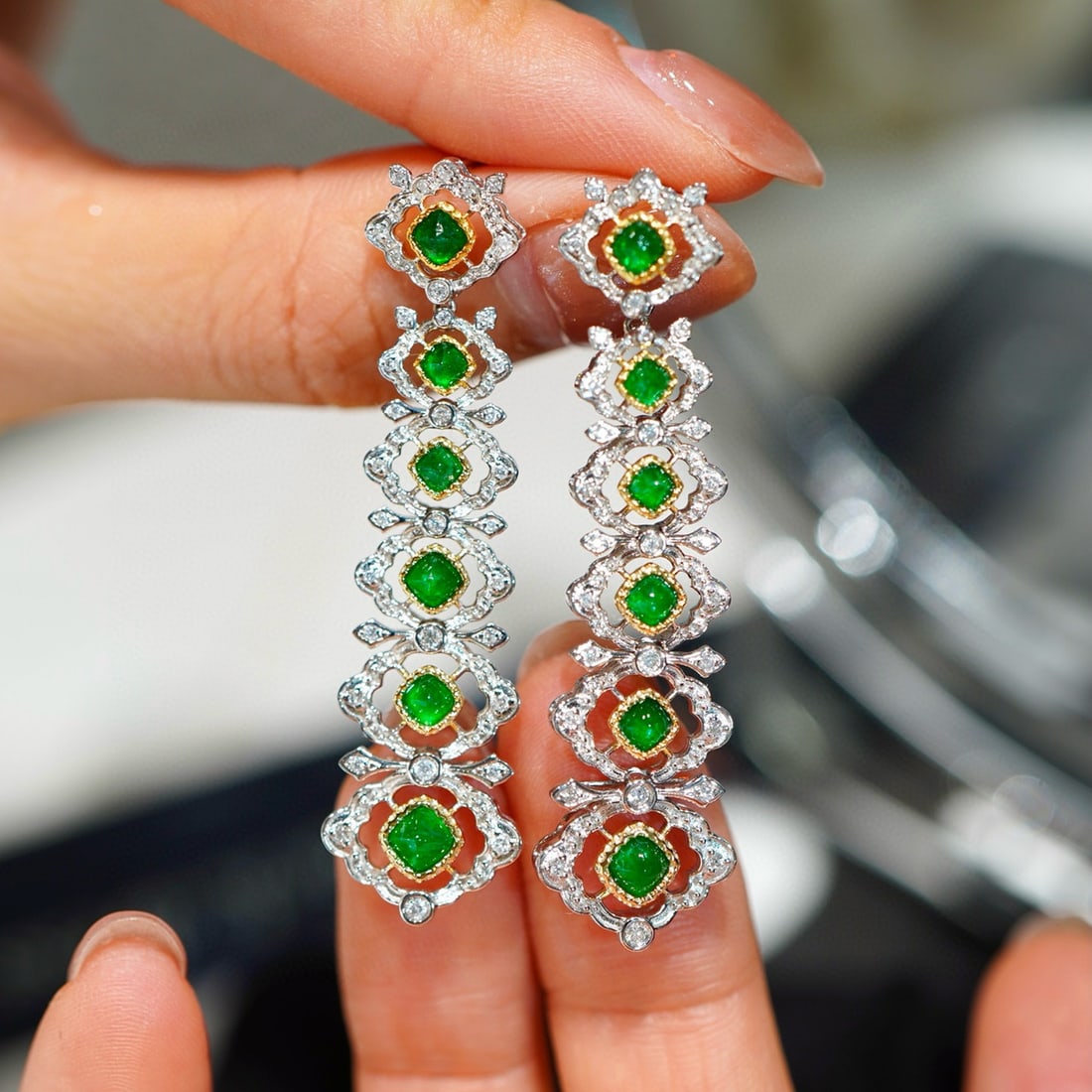 14k Gold 2.00 Ct Vivid Green Natural Emerald & Diamond Earrings - 7