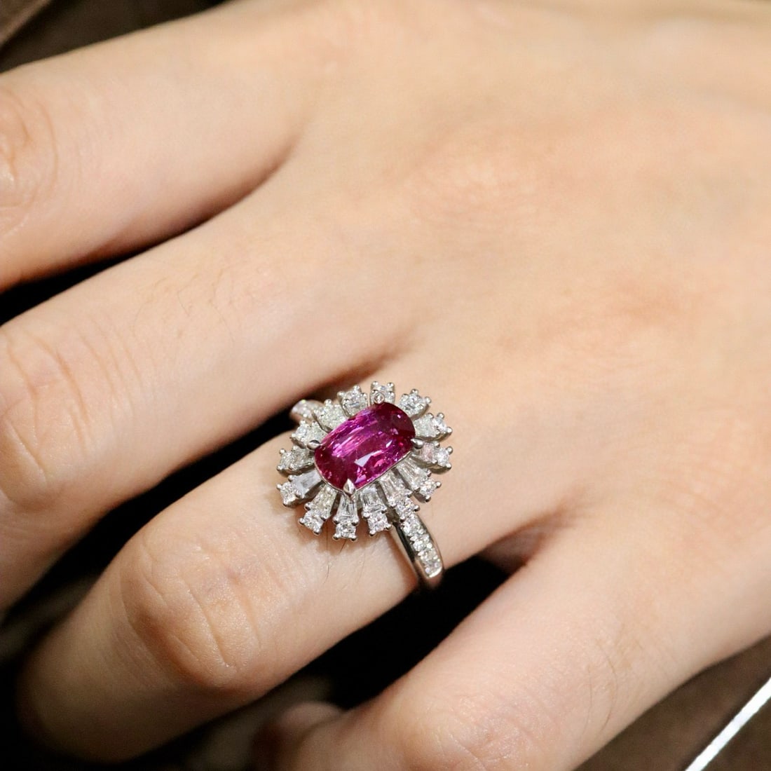 14k Gold 2.86 Ctw Natural Ruby & Diamond Ring - 5