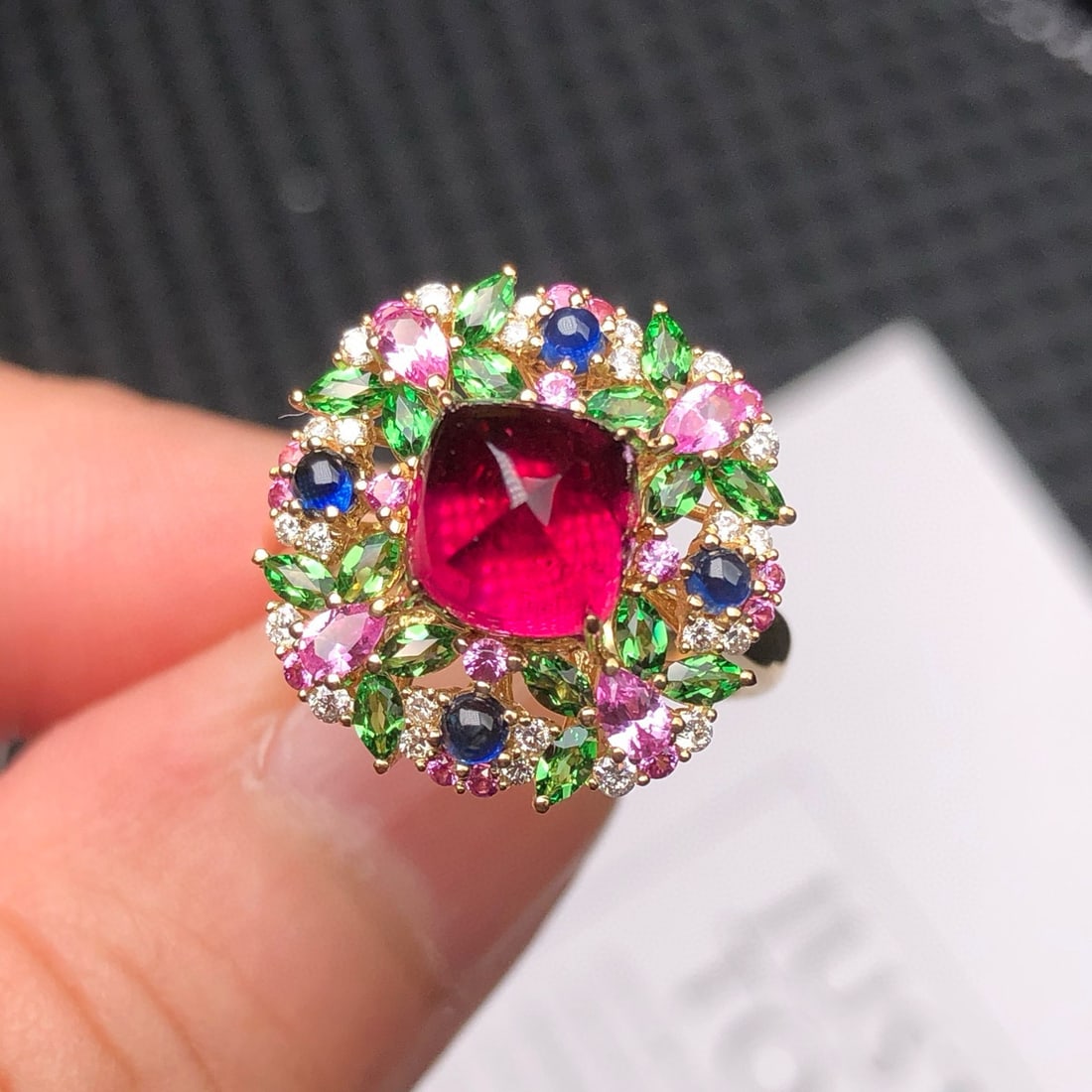 14k Gold 2.48 Ctw Natural Tourmaline & Diamond Ring: Ref:231052266 // gold content:14k gold // ring size:7. 25us // // main gemstone:tourmaline // shape:suger-loaf // carat weight:2. 31ct // color:red // treatment:natural // // adjacent gemstone 2 : dia