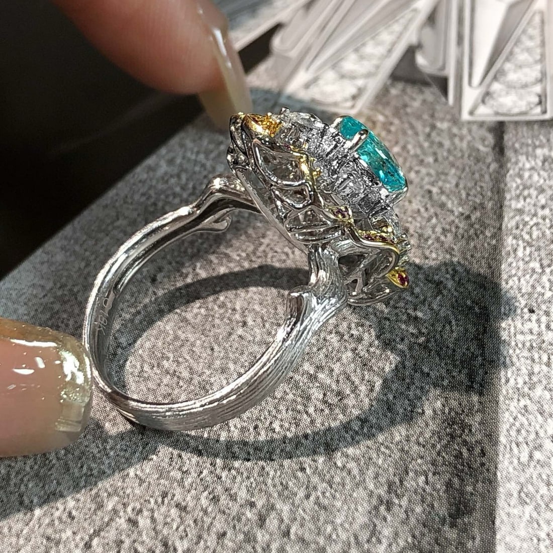 14k Gold 1.58 Ctw Natural Paraiba Tourmaline & Diamond Ring - 4