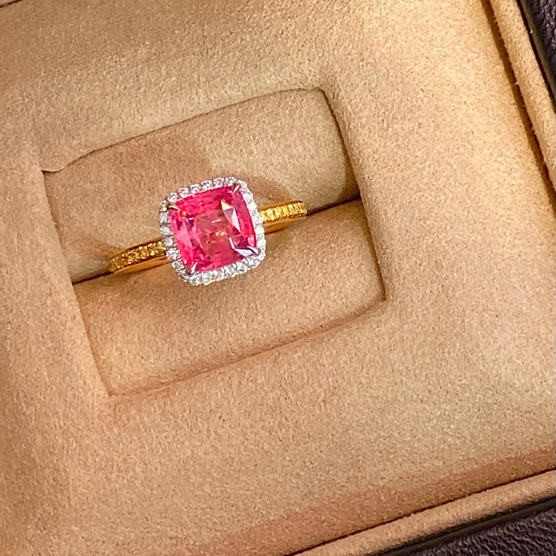 14k Gold 3.5 Ctw Natural Spinel & Diamond Ring - 2
