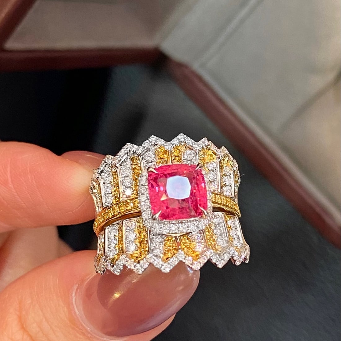 14k Gold 3.5 Ctw Natural Spinel & Diamond Ring - 6