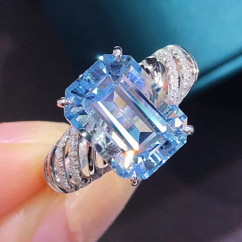 14k Gold 4.86 Ctw Natural Aquamarine & Diamond Ring - 2