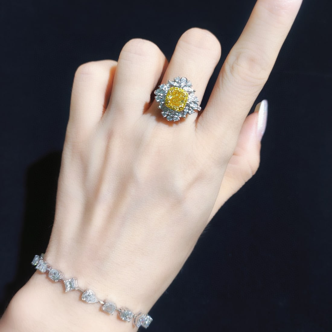 Gia Certified 14k Gold 1.53 Ctw Natural Yellow Diamond & Diamond Ring/pendant( Without Chain ) - 4