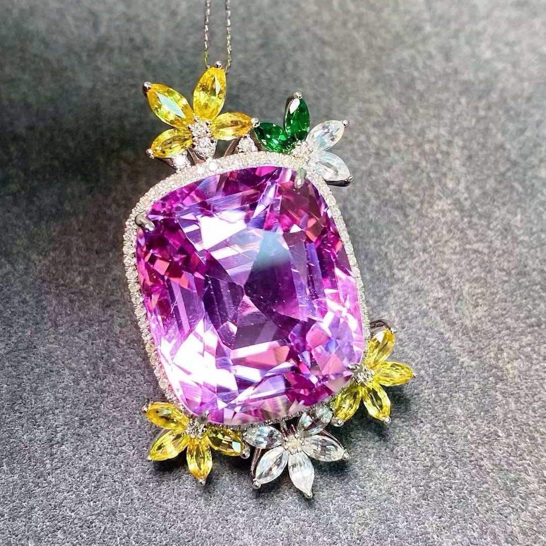 14k Gold 34.86 Ctw Natural Kunzite & Diamond Pendant( Without Chain ): Ref:231052285 // gold content:14k gold // main gemstone:kunzite // shape:cushion // carat weight:34. 5ct // color:purple // treatment:natural // // adjacent gemstone 2 : diamond // shape:round //
