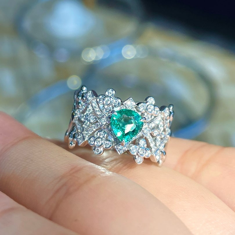 14k Gold 0.54 Ct Natural Emerald & Diamond Ring - 6