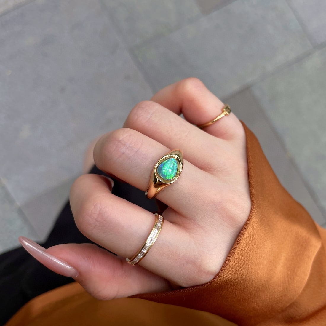 14k Gold 0.8 Ct Natural Opal Ring - 4