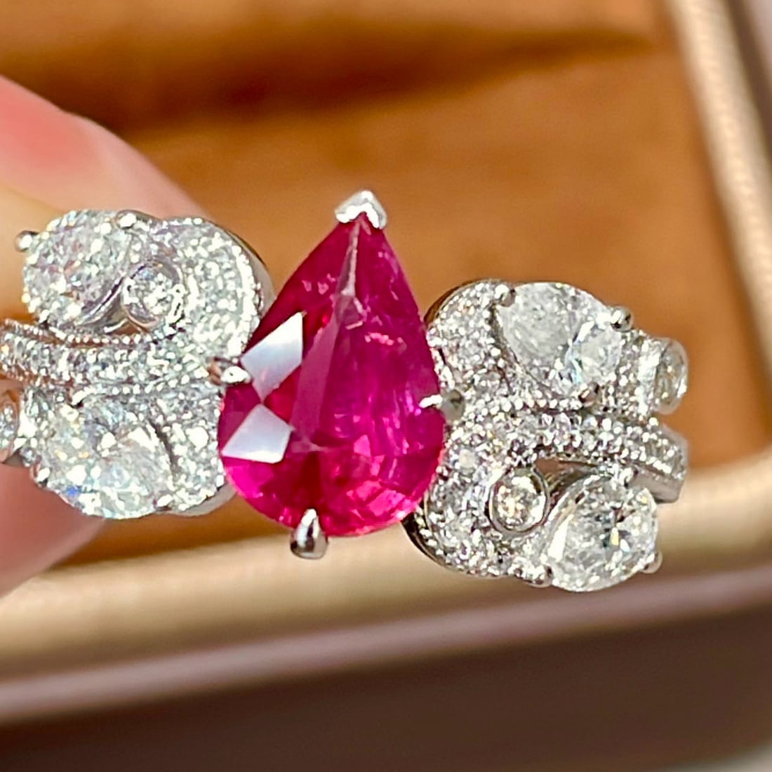 14k Gold 1.72 Ctw Natural Ruby & Diamond Ring - 5