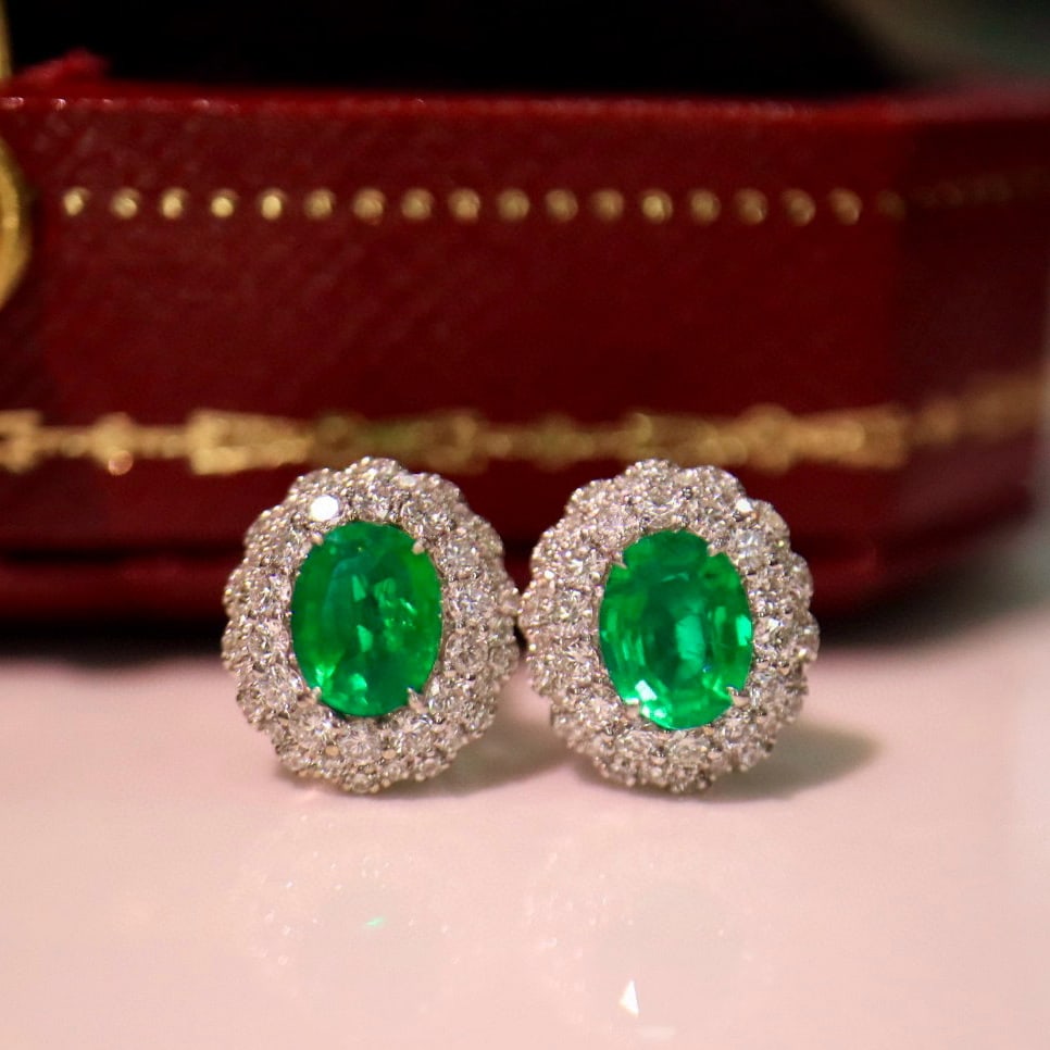 14k Gold 1.10 Ctw Vivid Green Natural Emerald & Diamond Earrings - 9